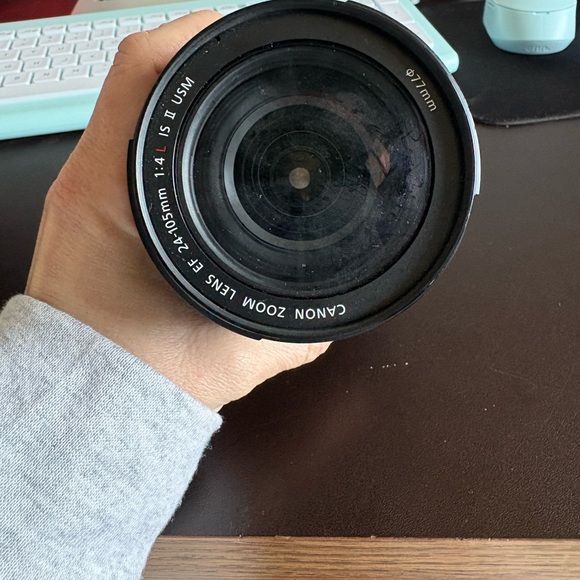 Canon EOS 6D Black with 24-105mm Lens - Picture 8 of 10